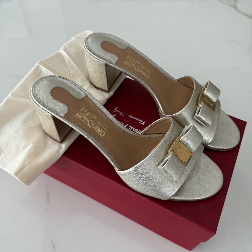 Salvatore Ferragamo Eolie Metallic Bow Block Heel Slides
